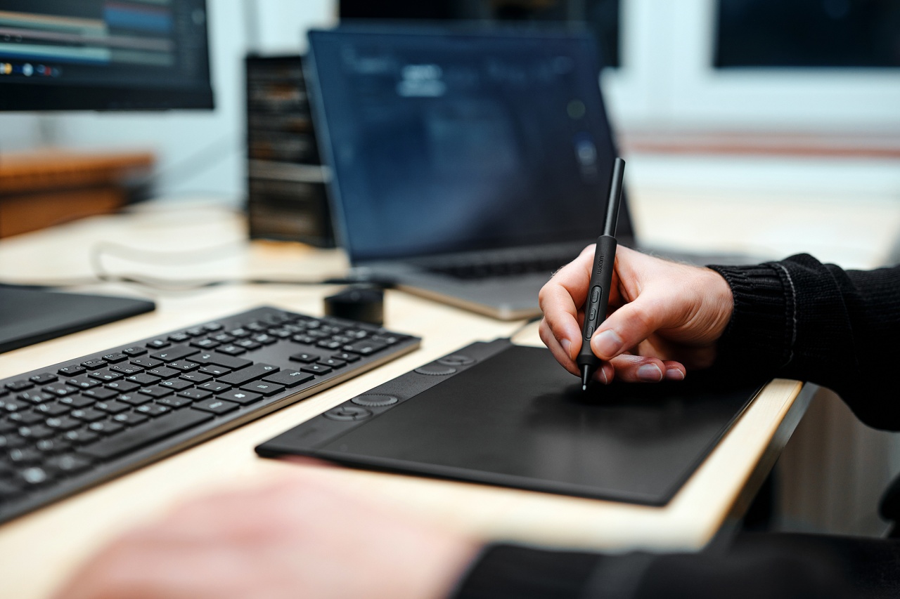 Intuos Pro Pen Tablet Medium T4